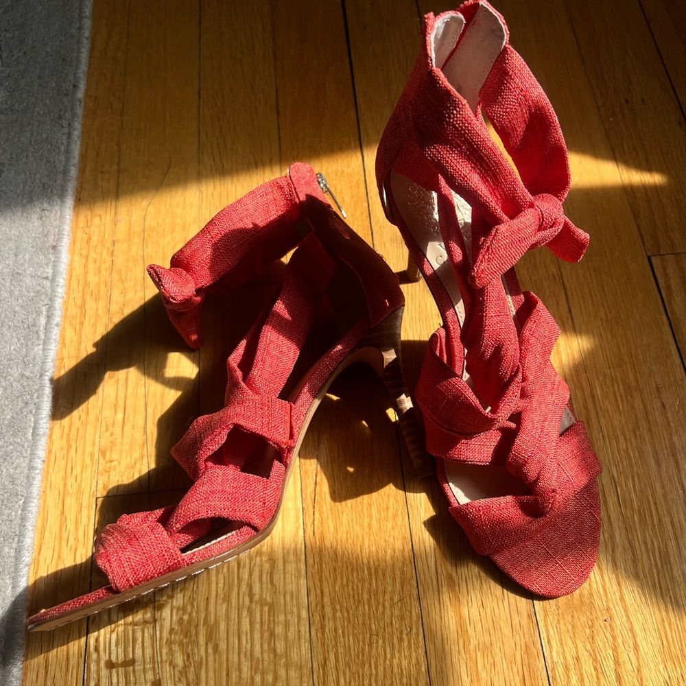 NEW Vince Camuto Sandals Heels